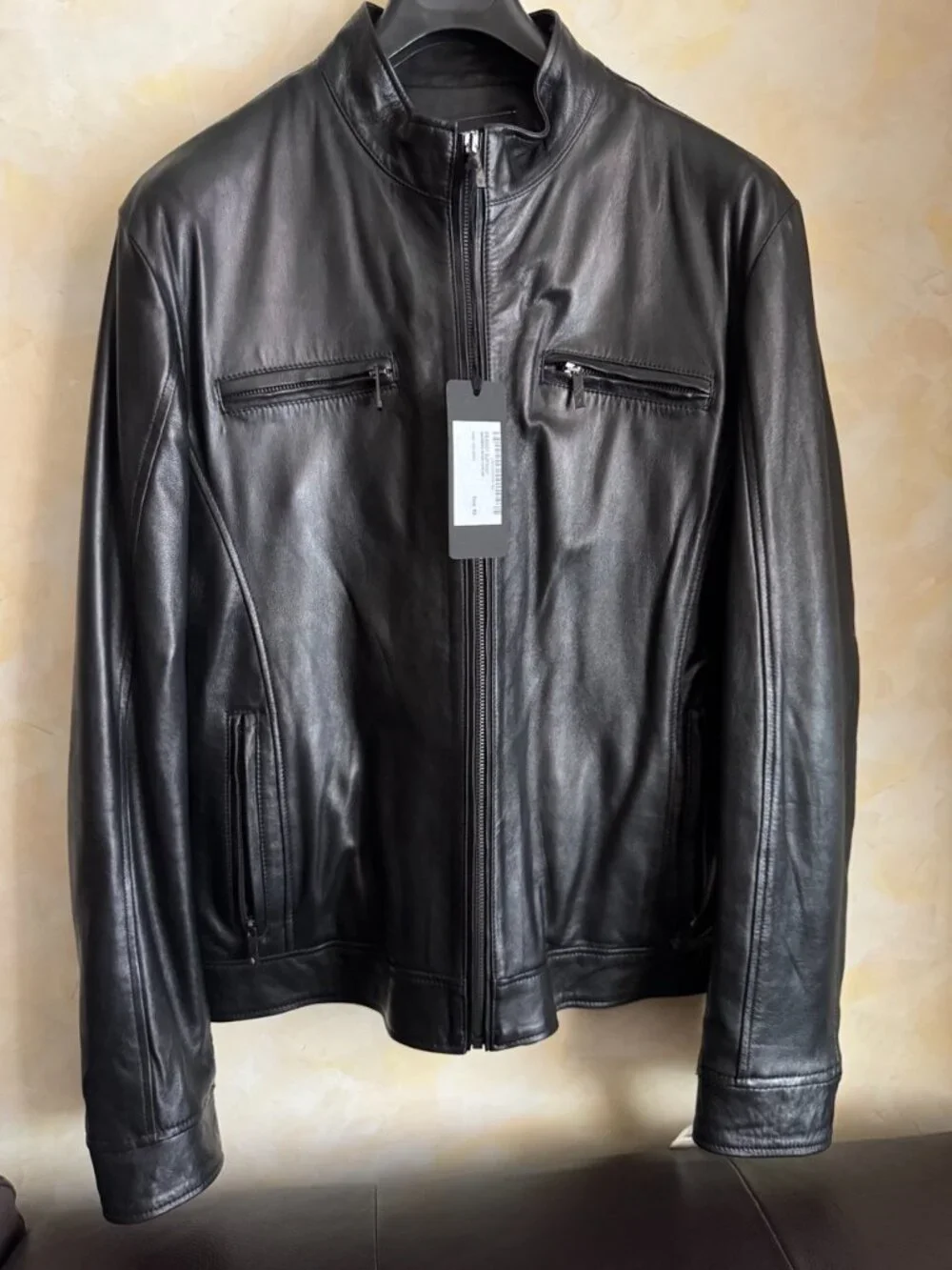 Brand: Verri Milano, Size: US 42 / EU 52 (Men's Medium), Color: Classic Black